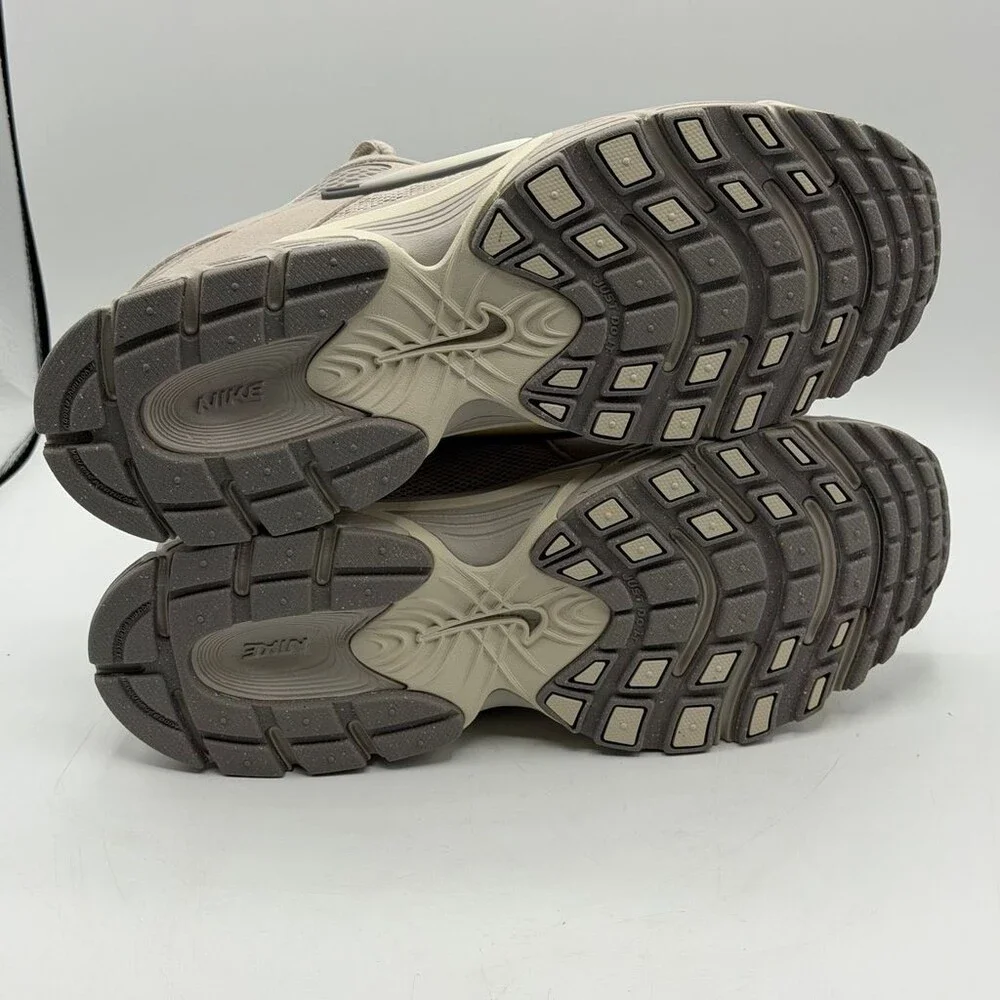 Womens Nike V5 RNR 116292-201 Moon Particle Size US 7.5 Sneaker Suede Mesh Shoes